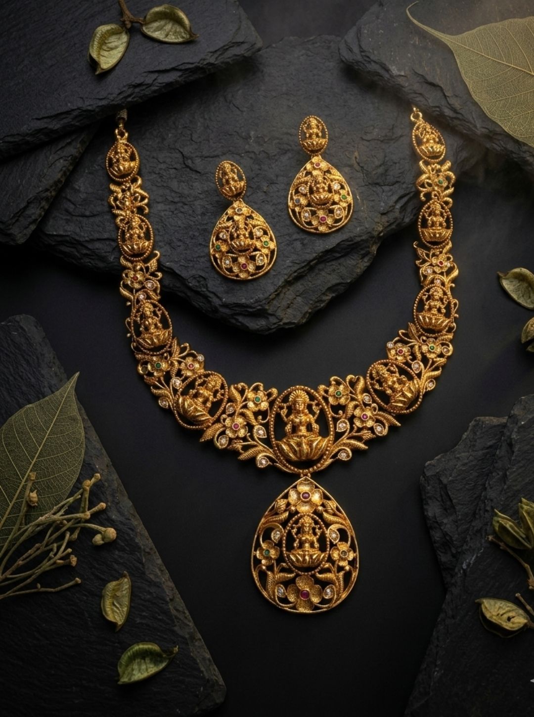 CLASSIC TEMPLE NECKLACE