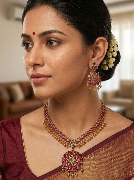 RUBY FLORAL STONE NECKLACE