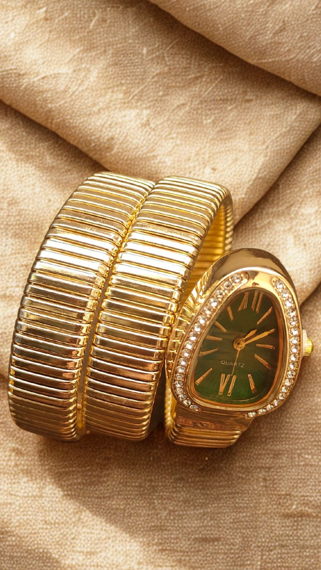GOLD SERPENT LUXE WATCHES (G)