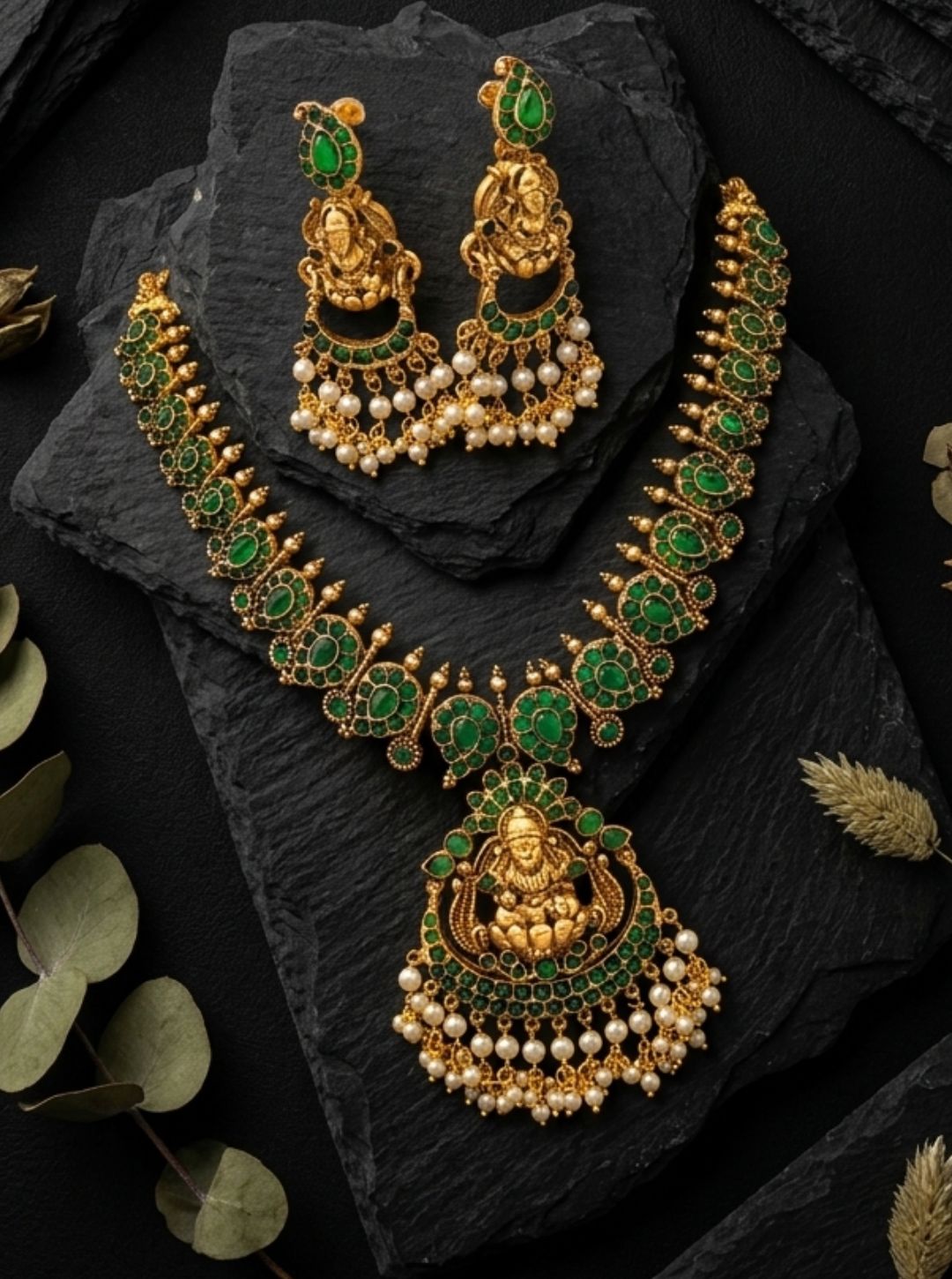 LAKSHMI DEVI GRAND TEMPLE NECKLACE