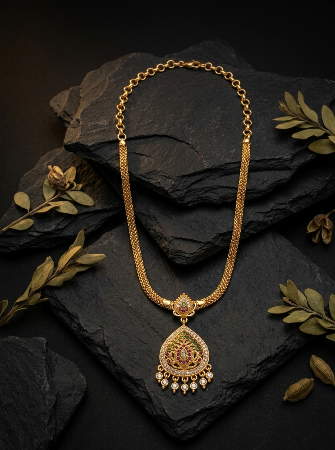 gold chain pendant necklace