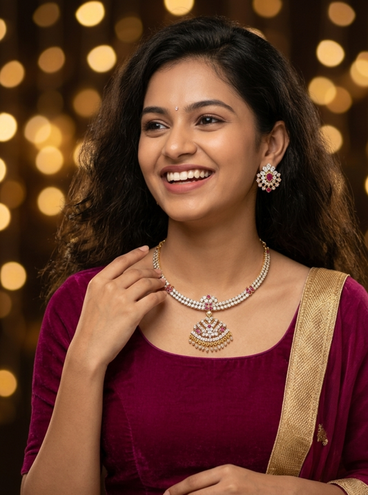 VANYA ROYAL SWAN NECKLACE