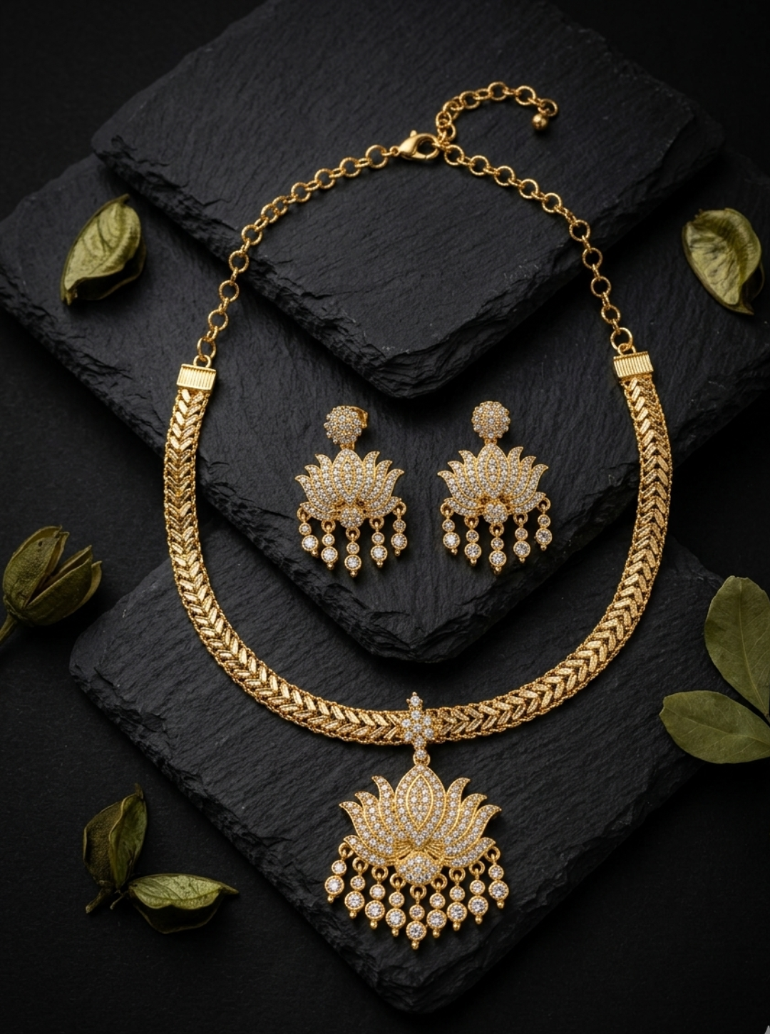 Gold lotus necklace