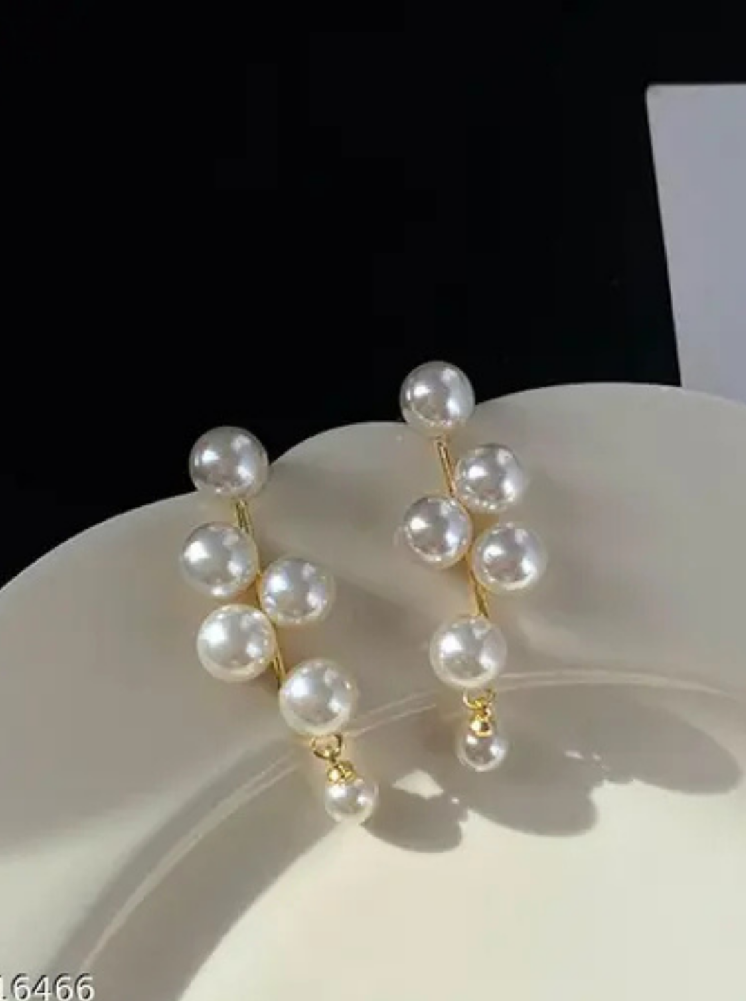 PEARLY ELEGANCE EARRINGS