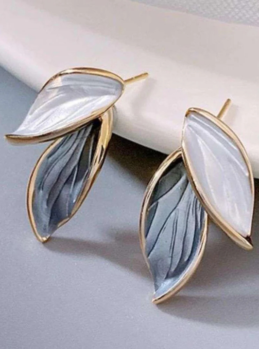 Frosted Twin Leaf Stud Earrings in white and blue with gold trim – Ladybreeze