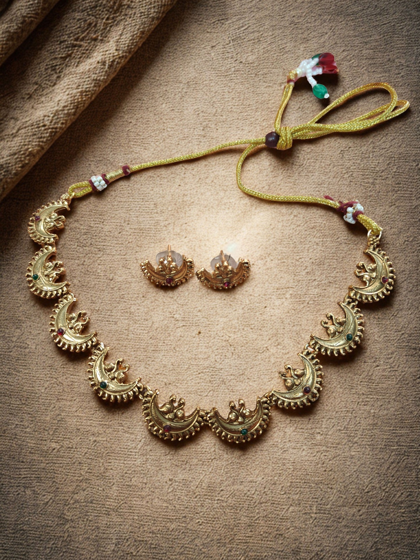 CHANDINI MAYUR NECKLACE