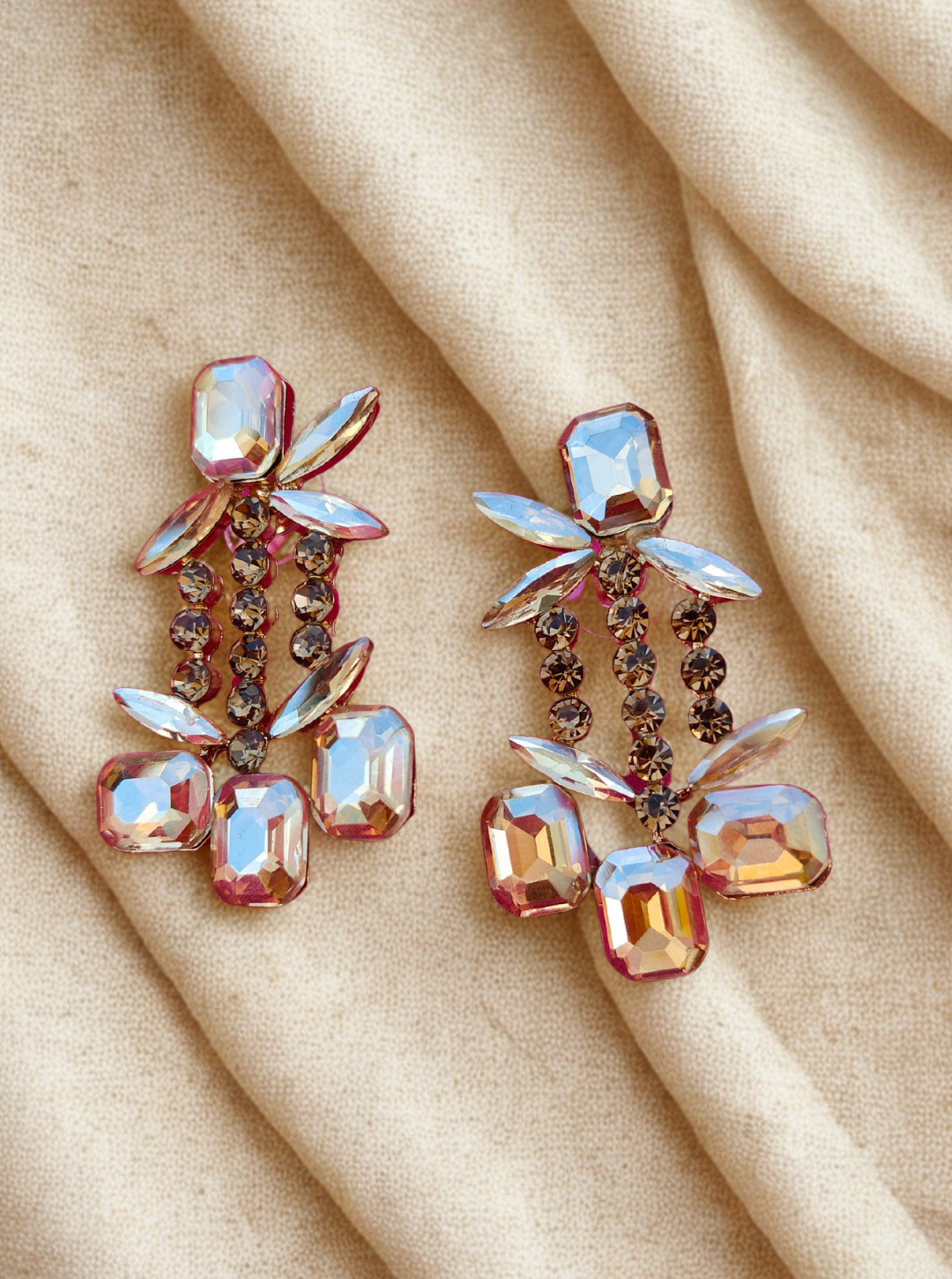 CRYSTAL GLASS EARRINGS