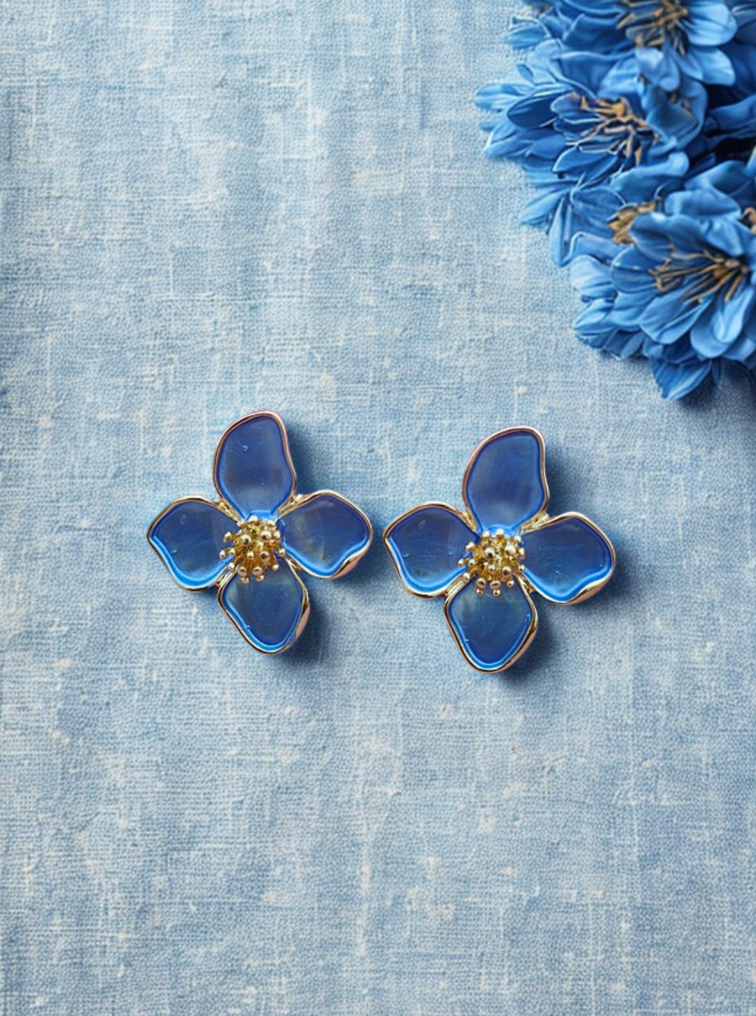 FLORAL STUD EARRINGS