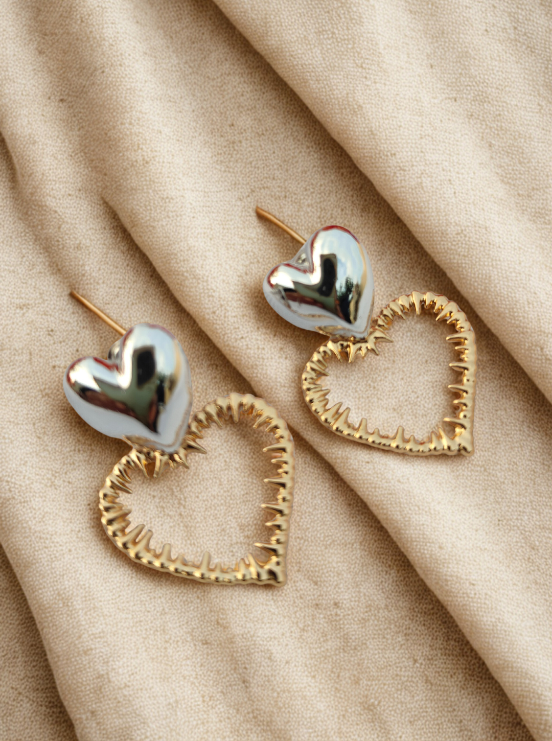 ELEGANT HEARTS EARRINGS