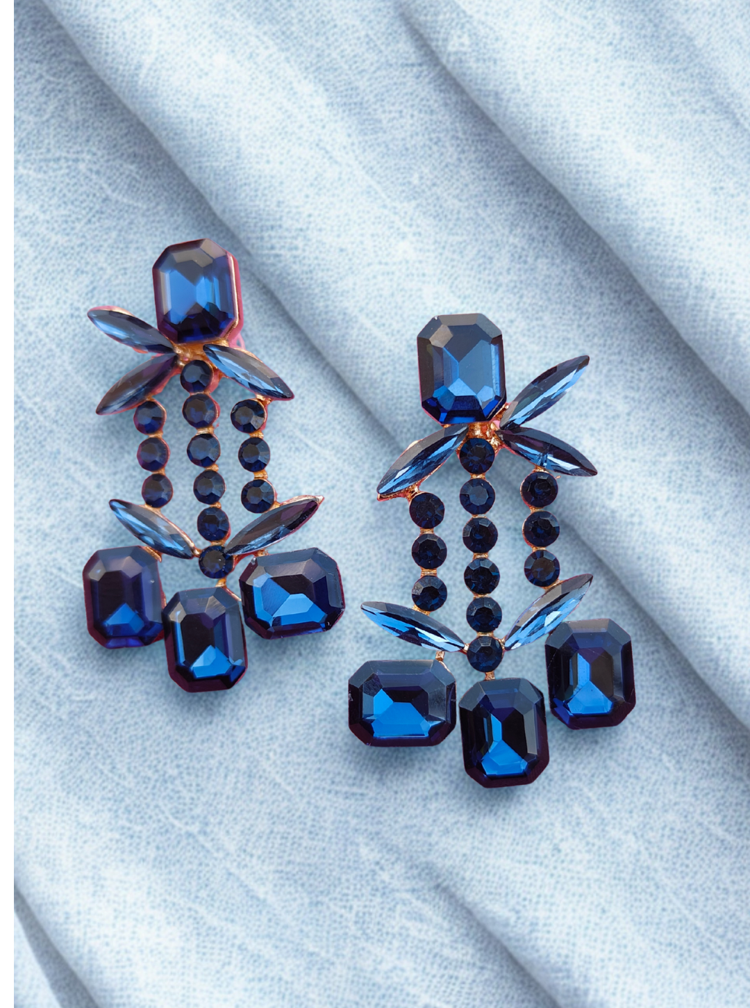 CRYSTAL GLASS EARRINGS