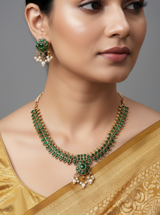 SAANVI BLOOM NECKLACE SET