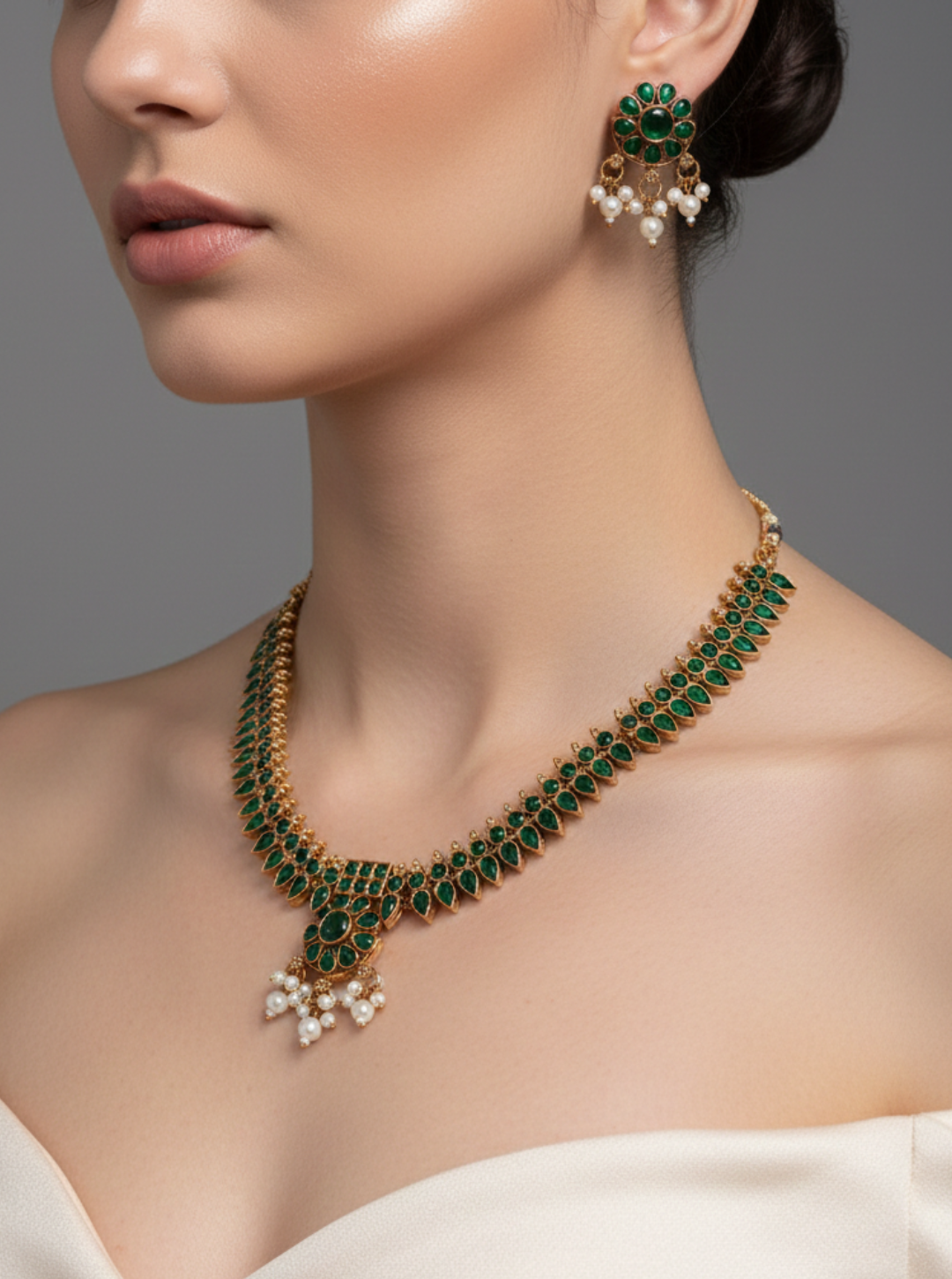 SAANVI BLOOM NECKLACE SET