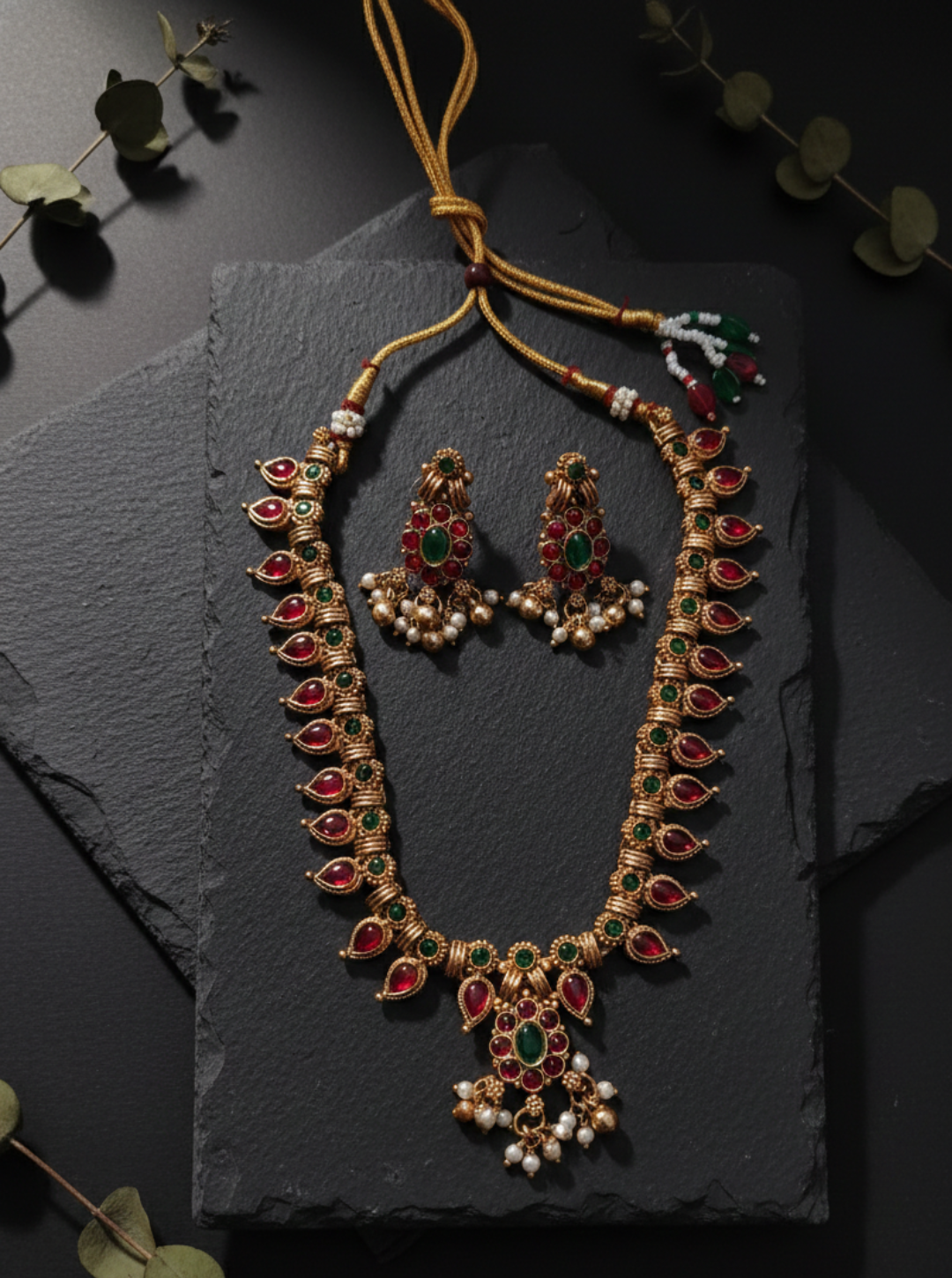 ANANYA MANGO NECKLACE SET