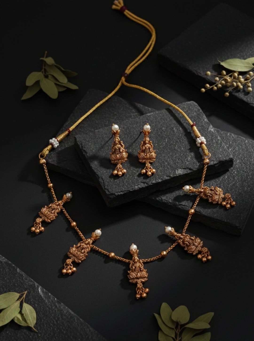 LAKSHMI CHAIN CHOKER