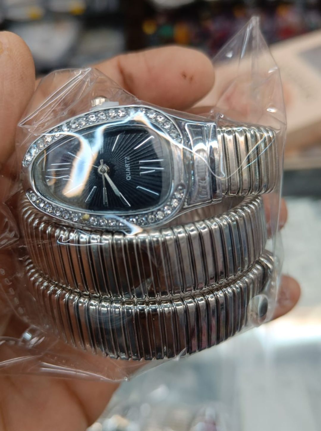 COIL ELEGANCE WATCHES (B)