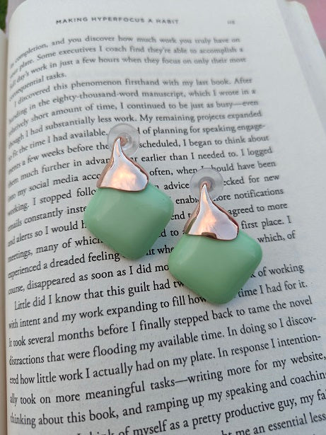 MULTICOLOR BUD EARRINGS