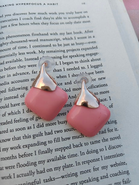MULTICOLOR BUD EARRINGS