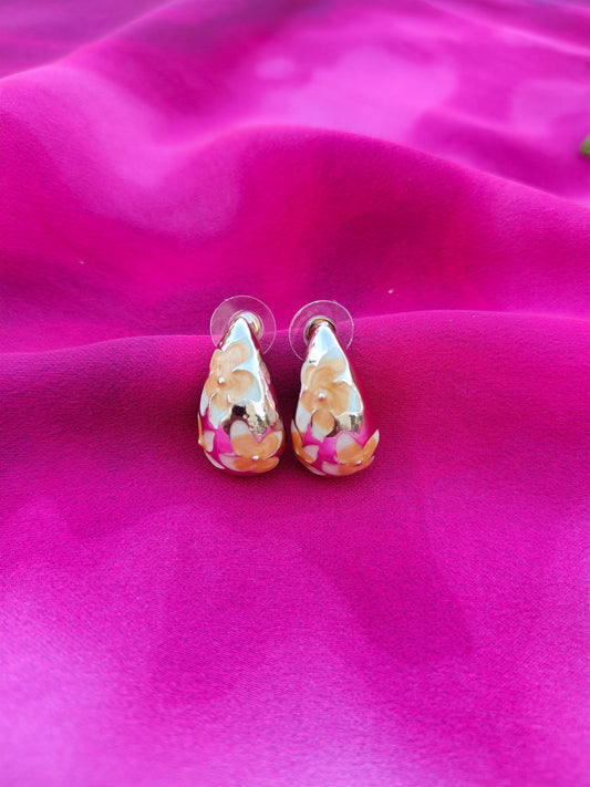 SUNRAY PETAL KISS EARRINGS