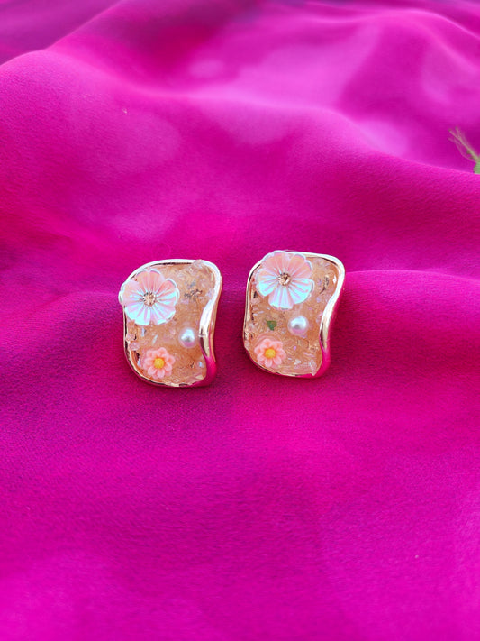 AMBER PETAL DRIFT EARRINGS