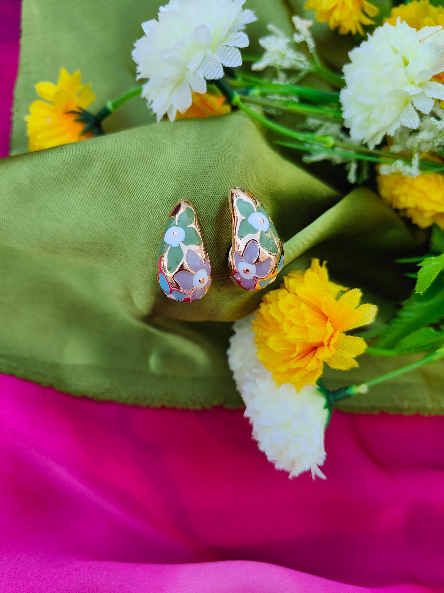 MYSTIC MEDOW DROPS EARRINGS