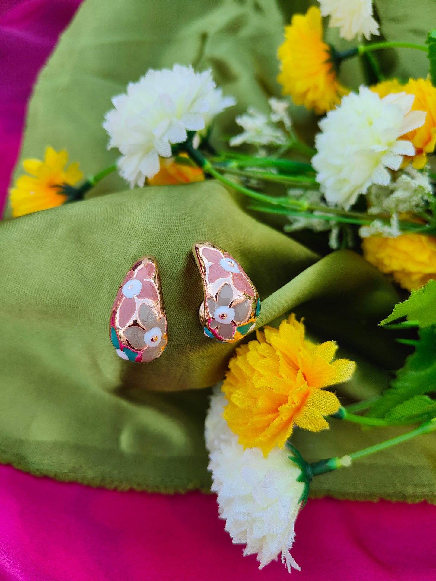 EARTH MIST PETALS EARRINGS