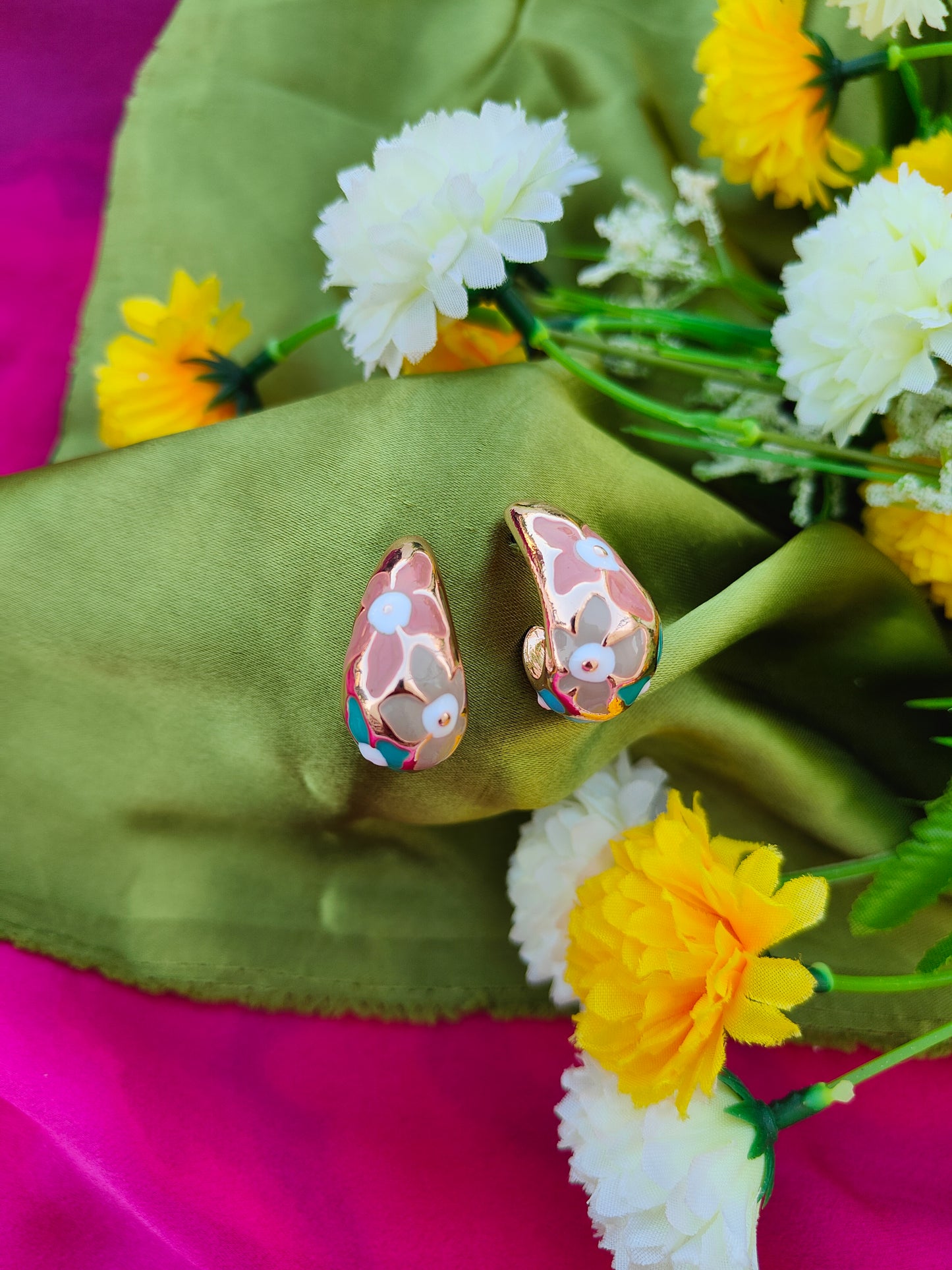 EARTH MIST PETALS EARRINGS