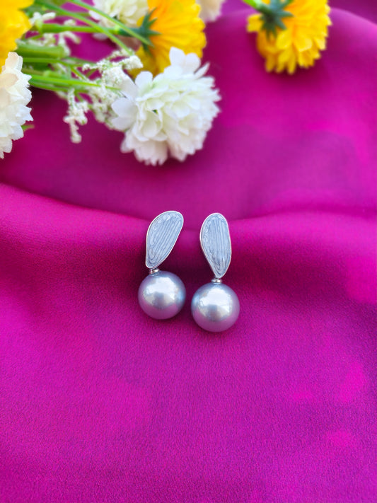 SILVER PEARL DROP EARRINGS