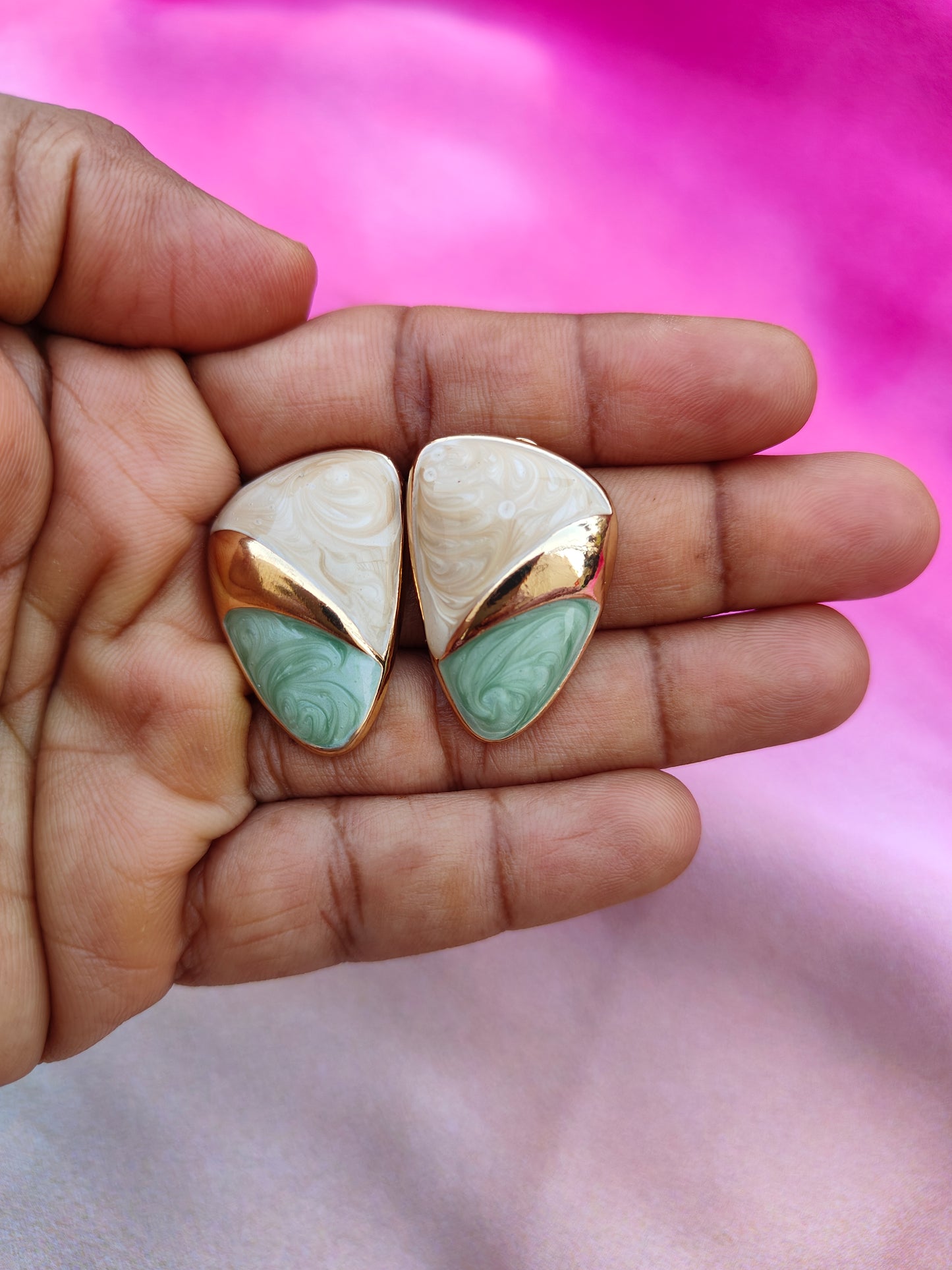 VINTAGE MINT CREME EARRINGS
