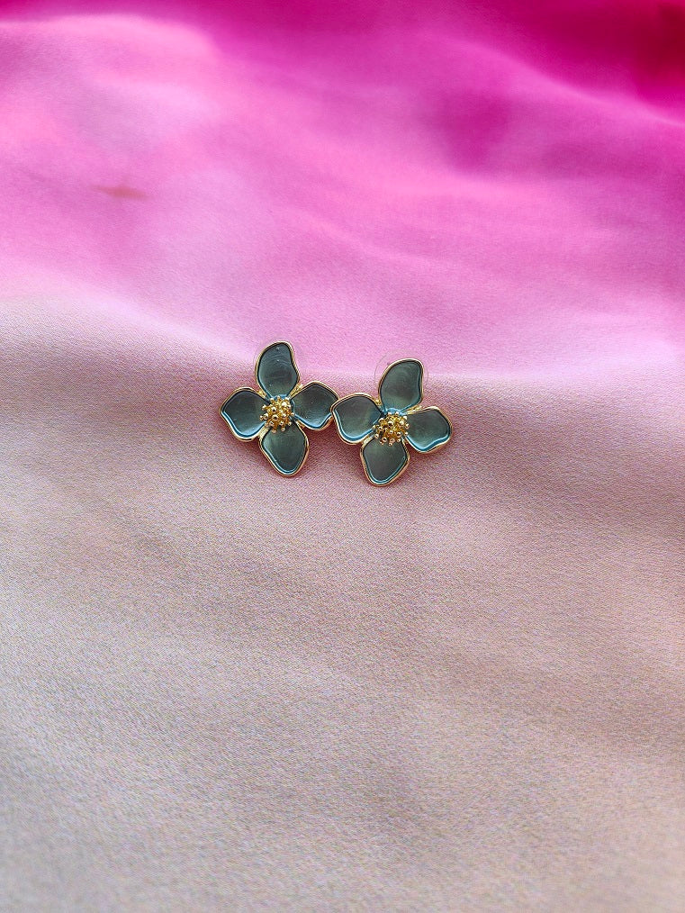 FLORAL STUD EARRINGS