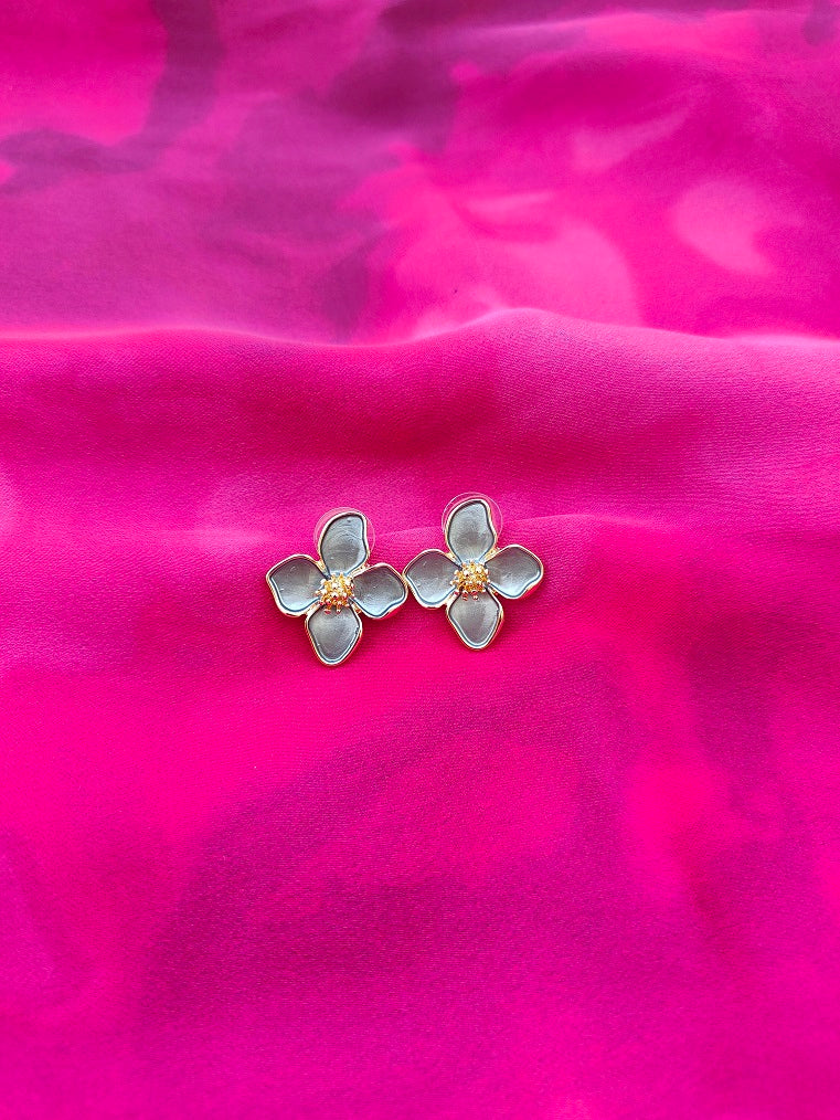 FLORAL STUD EARRINGS
