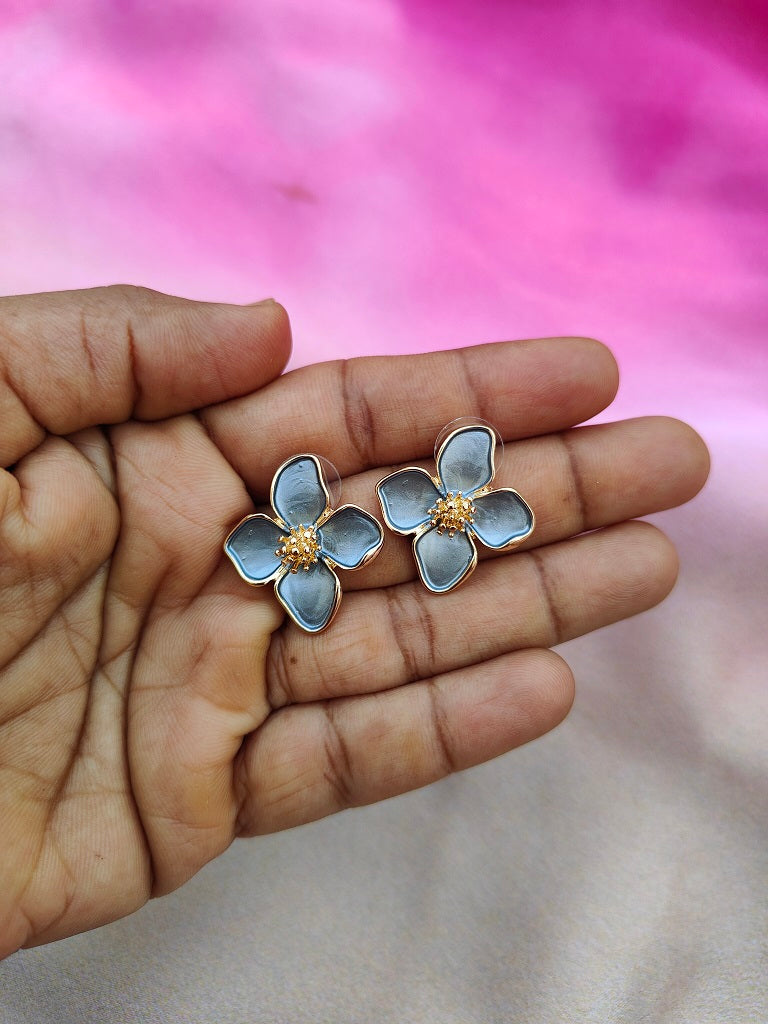 FLORAL STUD EARRINGS