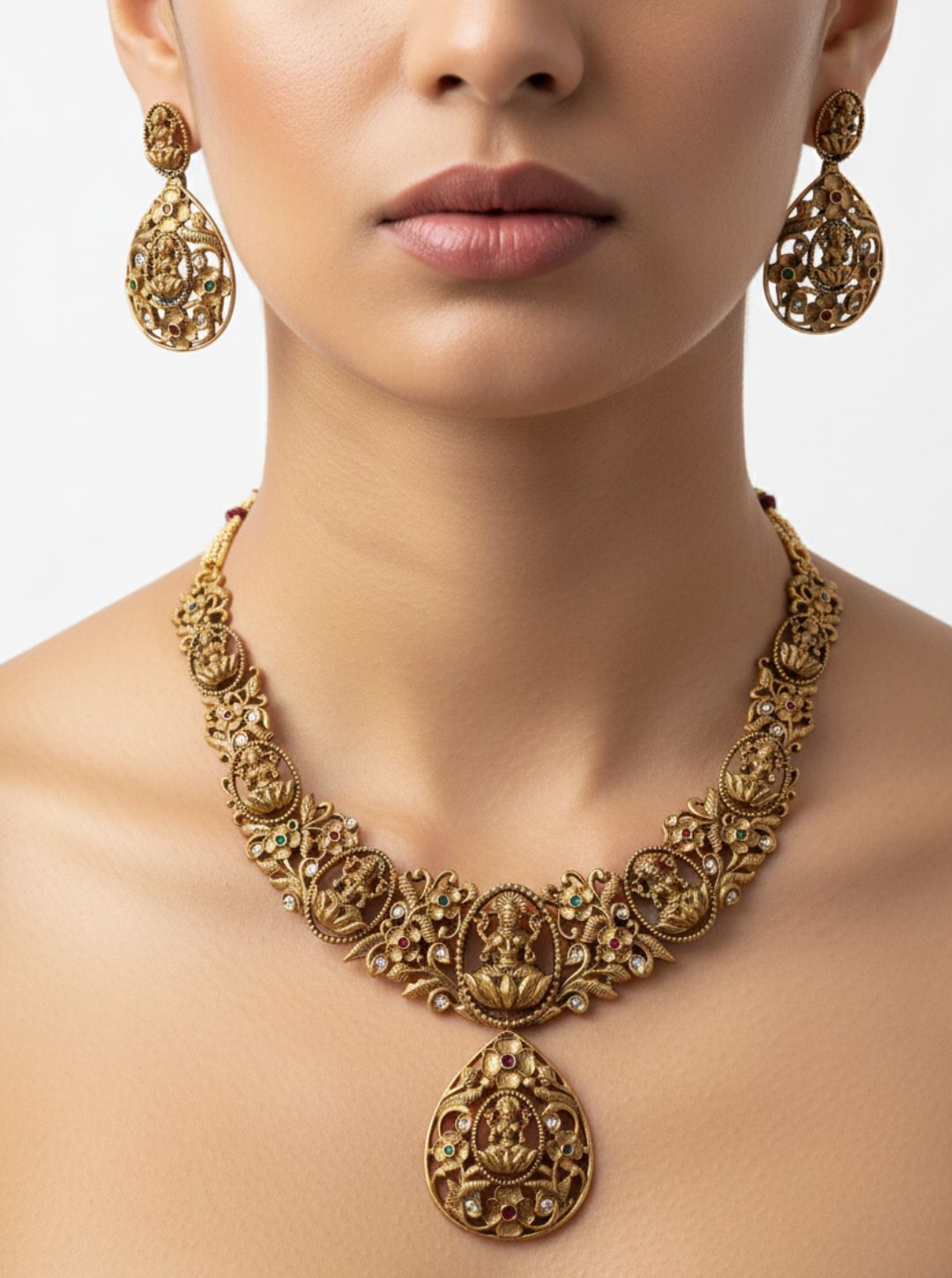 CLASSIC TEMPLE NECKLACE