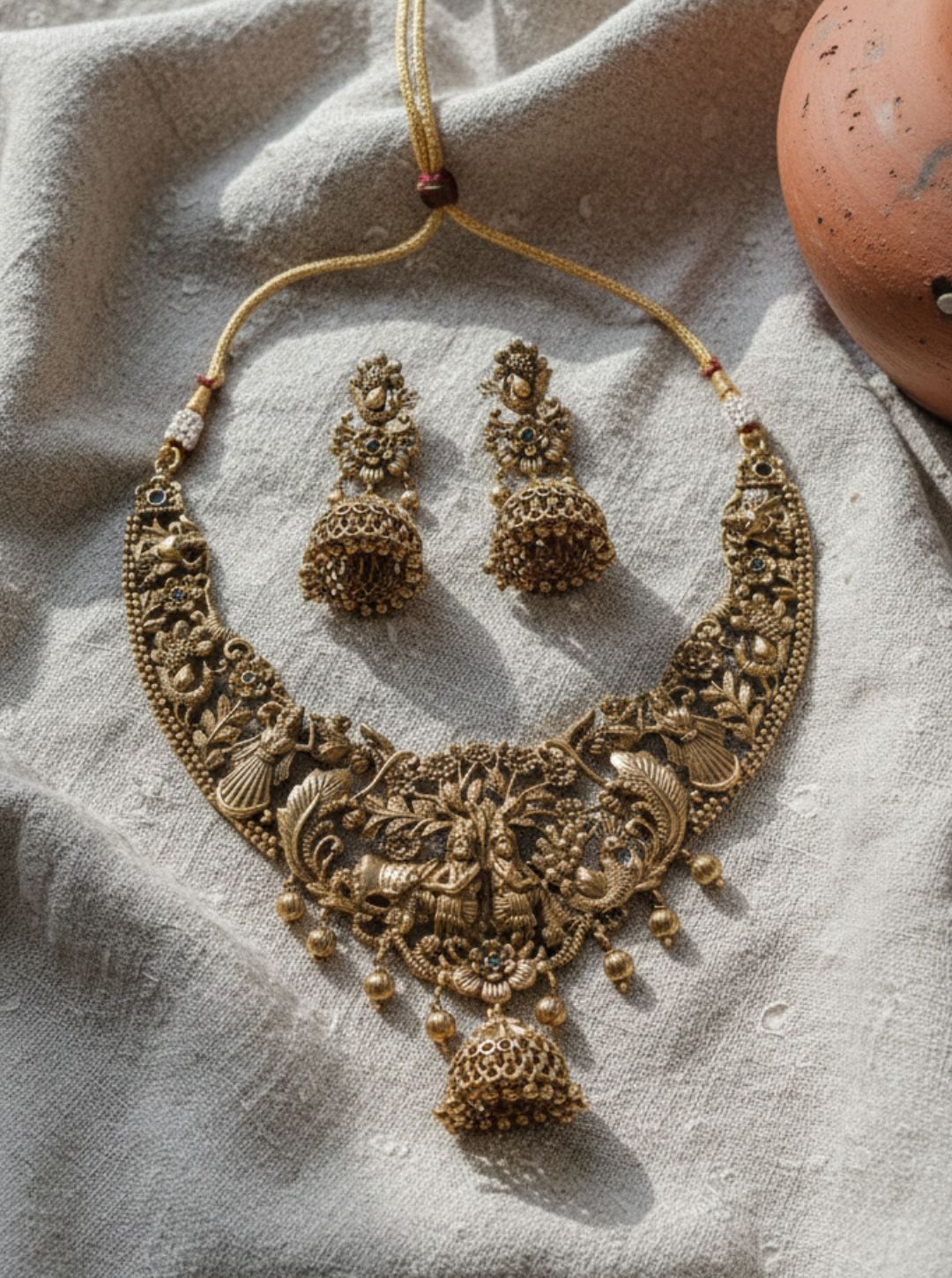 RADHA KRISHNA NECKLACE