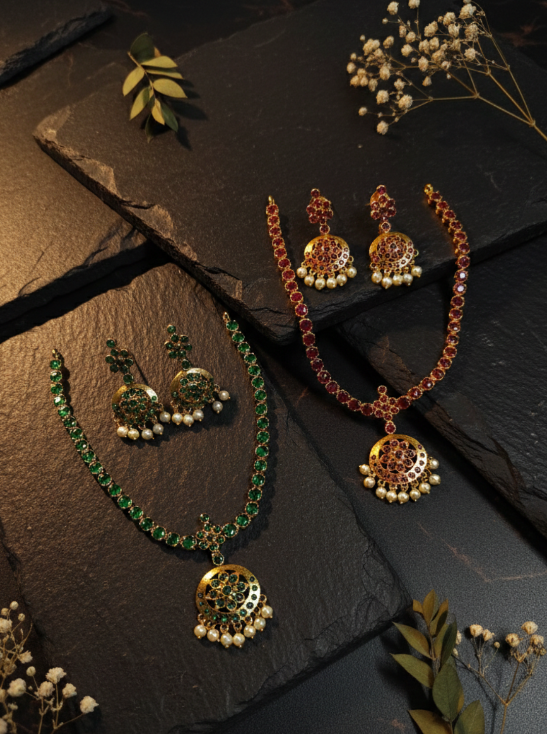 TRADITIONAL RUBY EMERALD NECKLACE