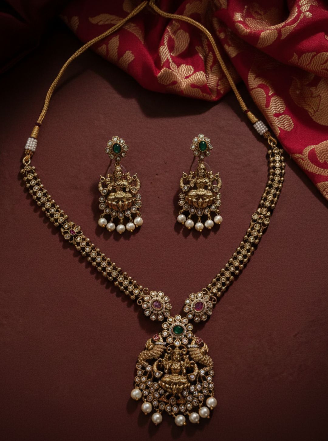GRAND TEMPLE NECKLACE