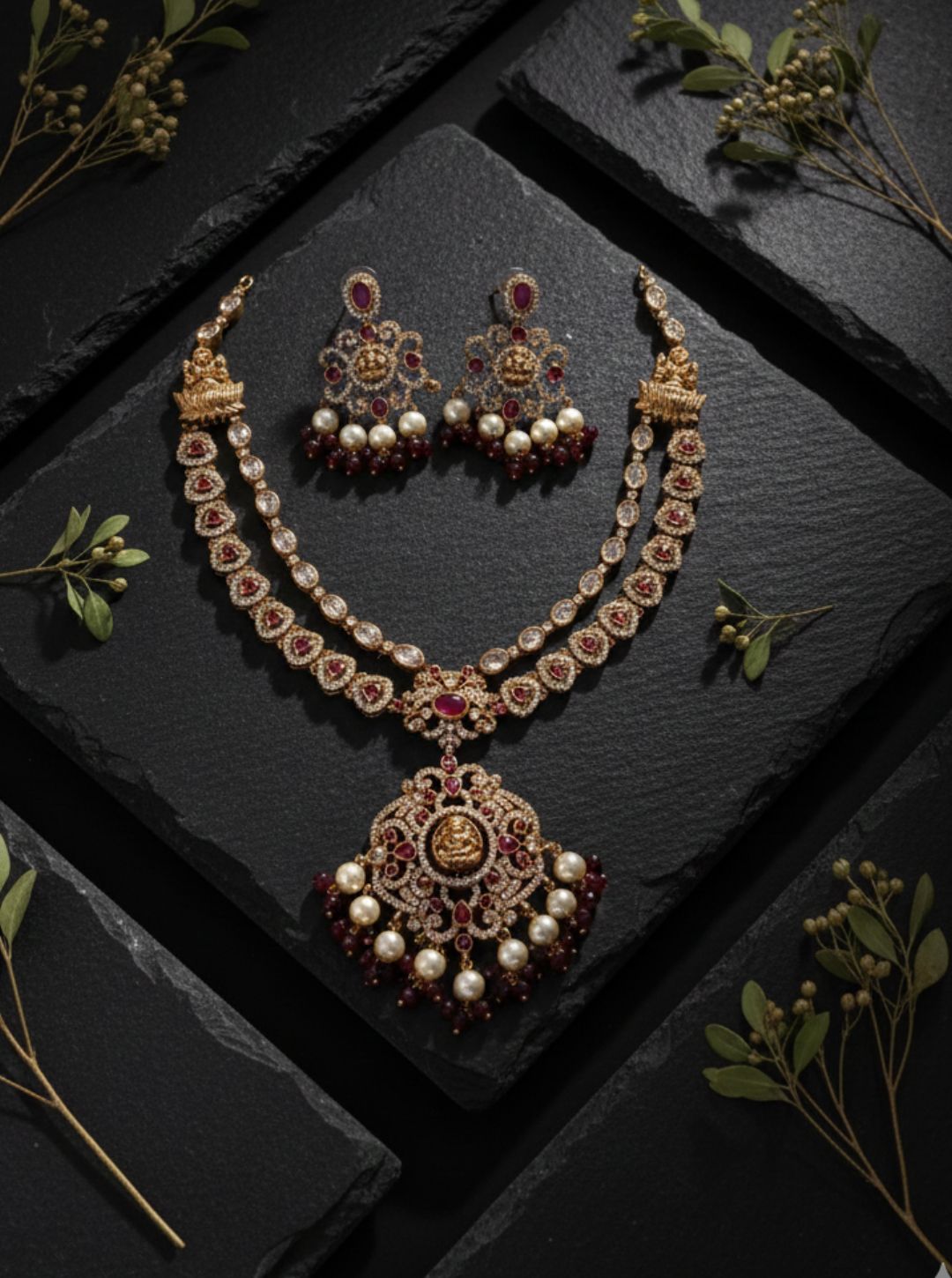 ROYAL KUNDAN PENDANT NECKLACE
