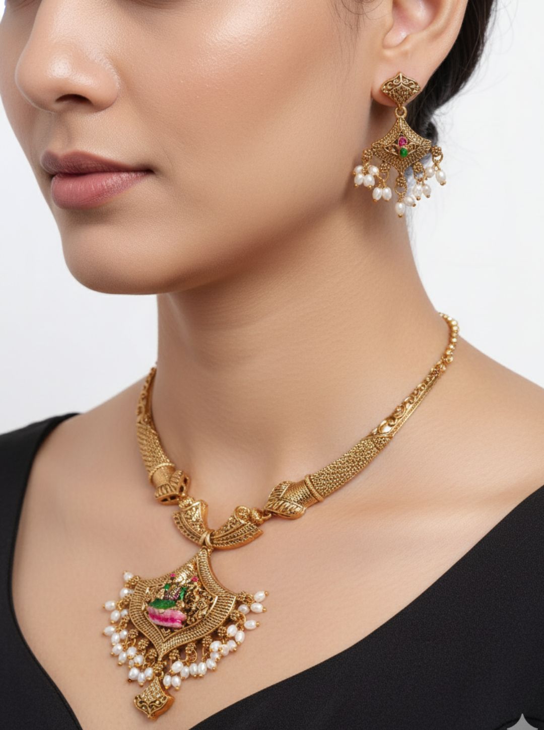 LAKSHMI PEARL DROP NECKLACE