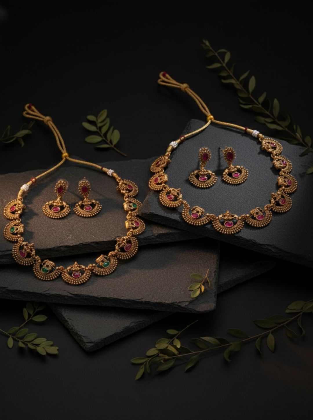 DUAL-TONE MOTIF TEMPLE NECKLACE