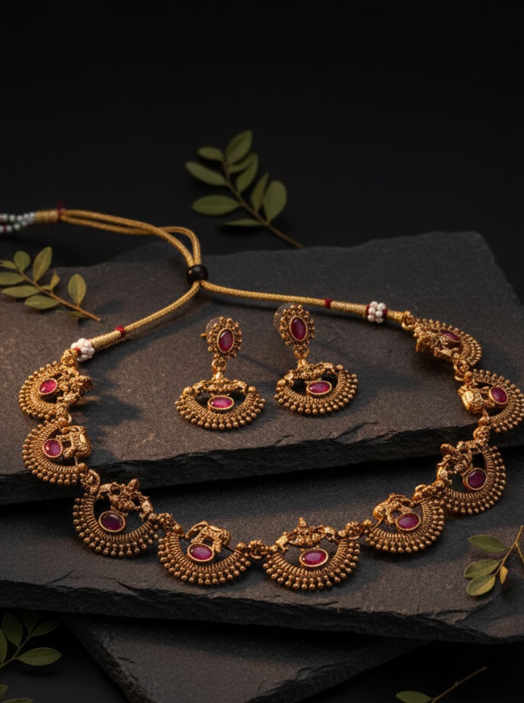 DUAL-TONE MOTIF TEMPLE NECKLACE