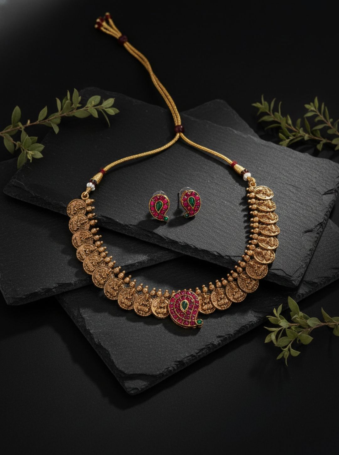 COIN RUBY CHOKER NECKLACE