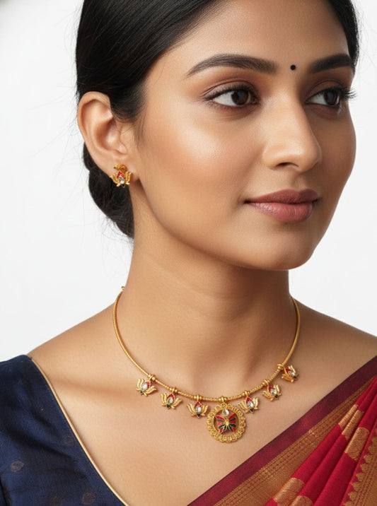 LOTUS MOTIF PENDANT NECKLACE