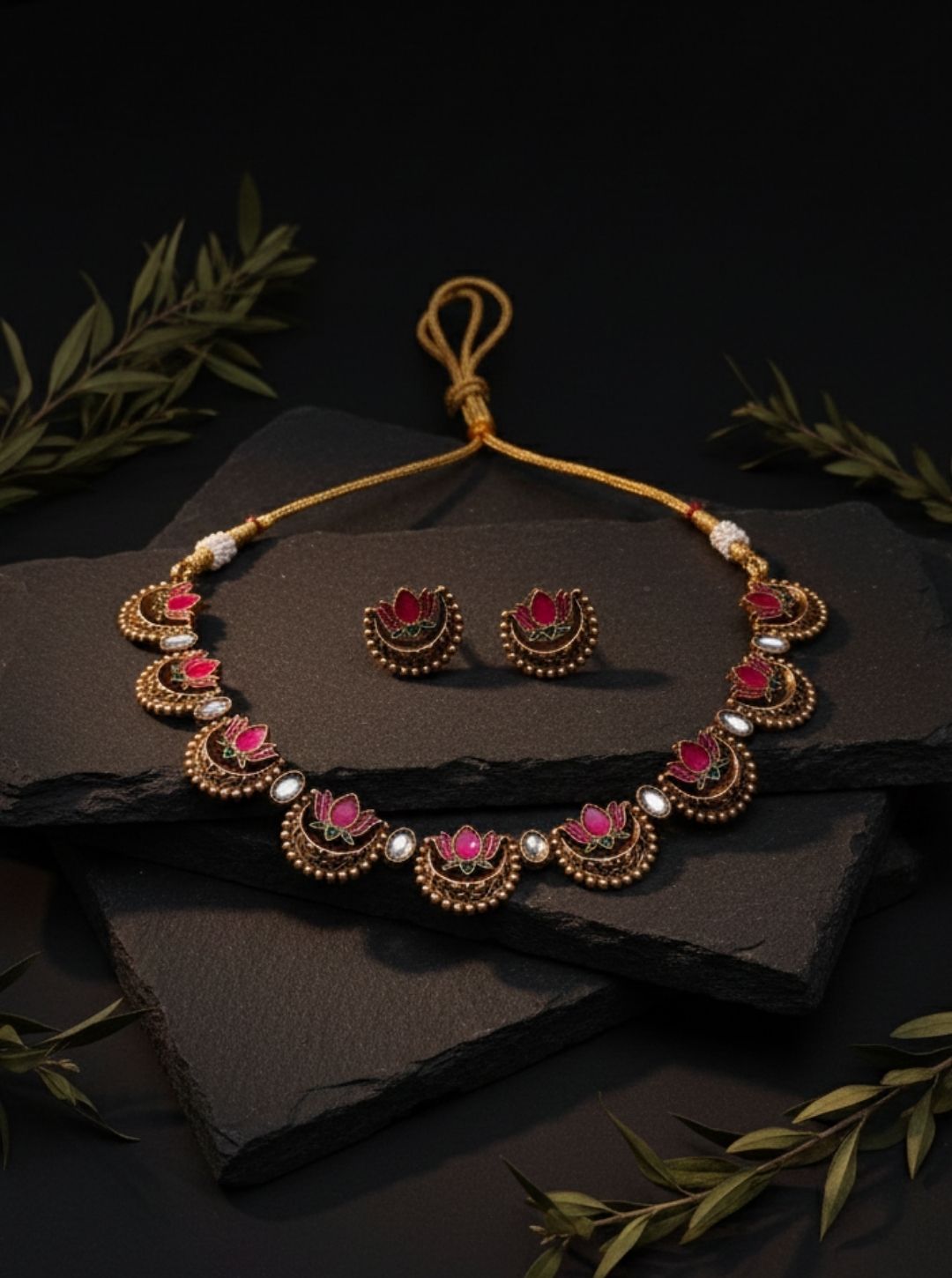 CHANDRA KAMALAM CHOKER NECKLACE