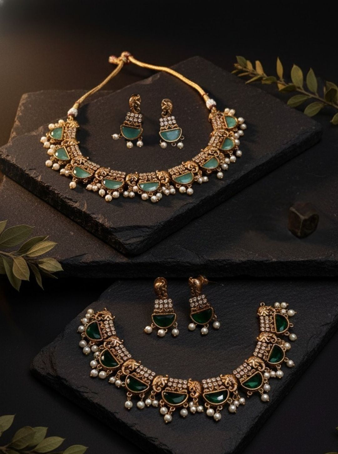 DUAL EMRALD CHOKER NECKLACE