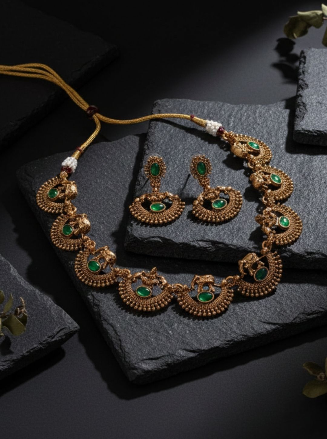 CHANDRA LAKSHMI CHOKER NECKLACE