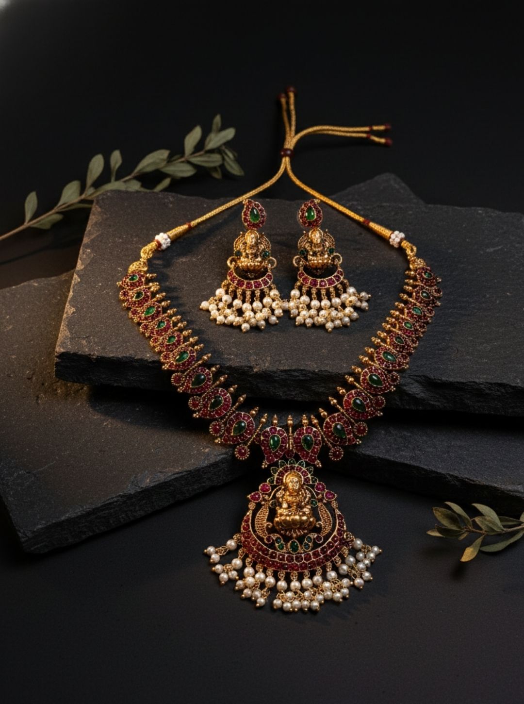 LAKSHMI DEVI GRAND TEMPLE NECKLACE