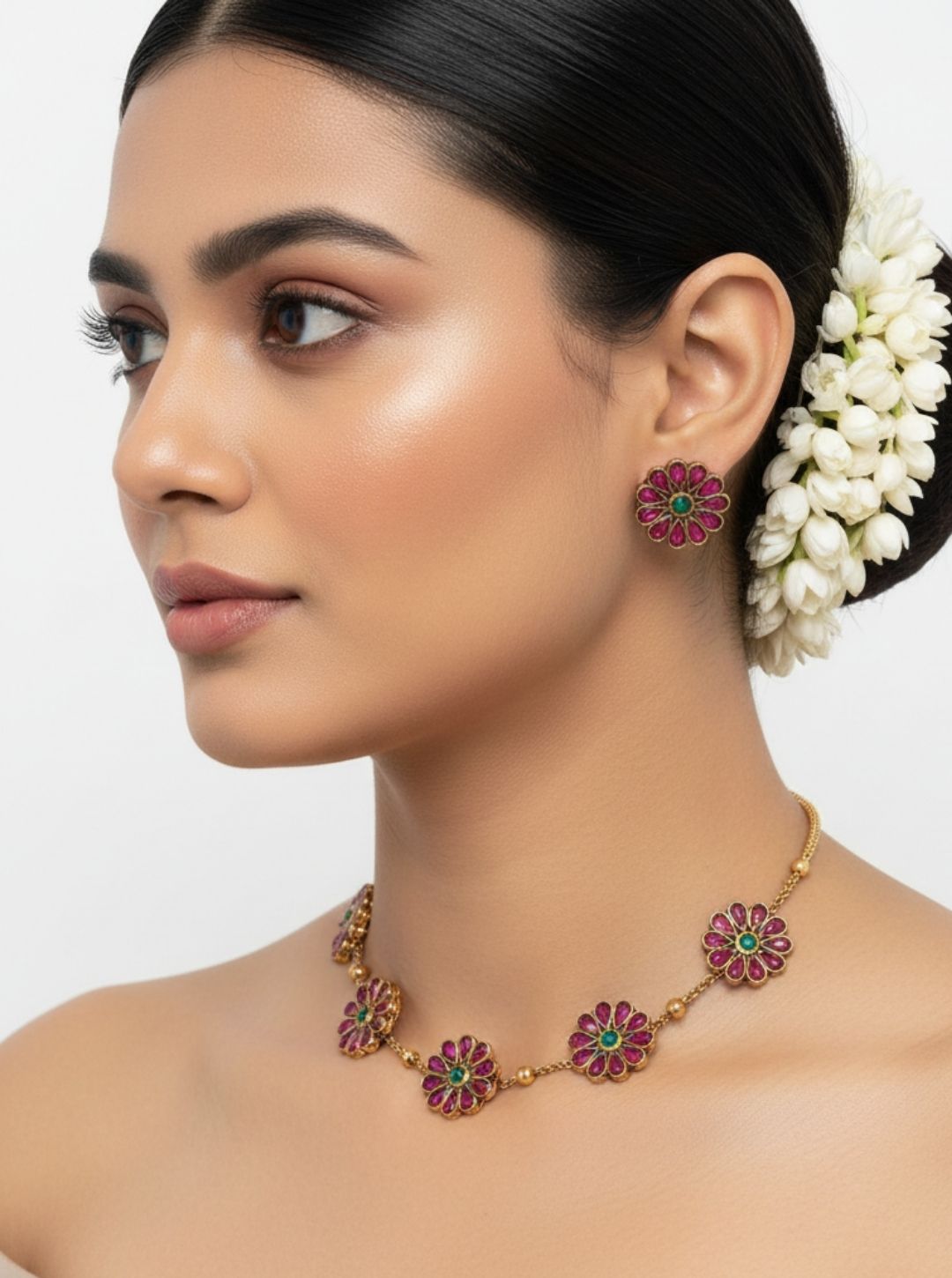 FLORAL TEMPLE MOTIF NECKLACE