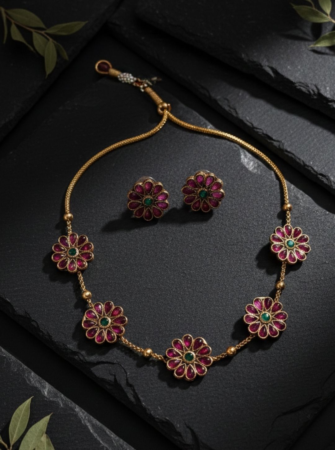 FLORAL TEMPLE MOTIF NECKLACE