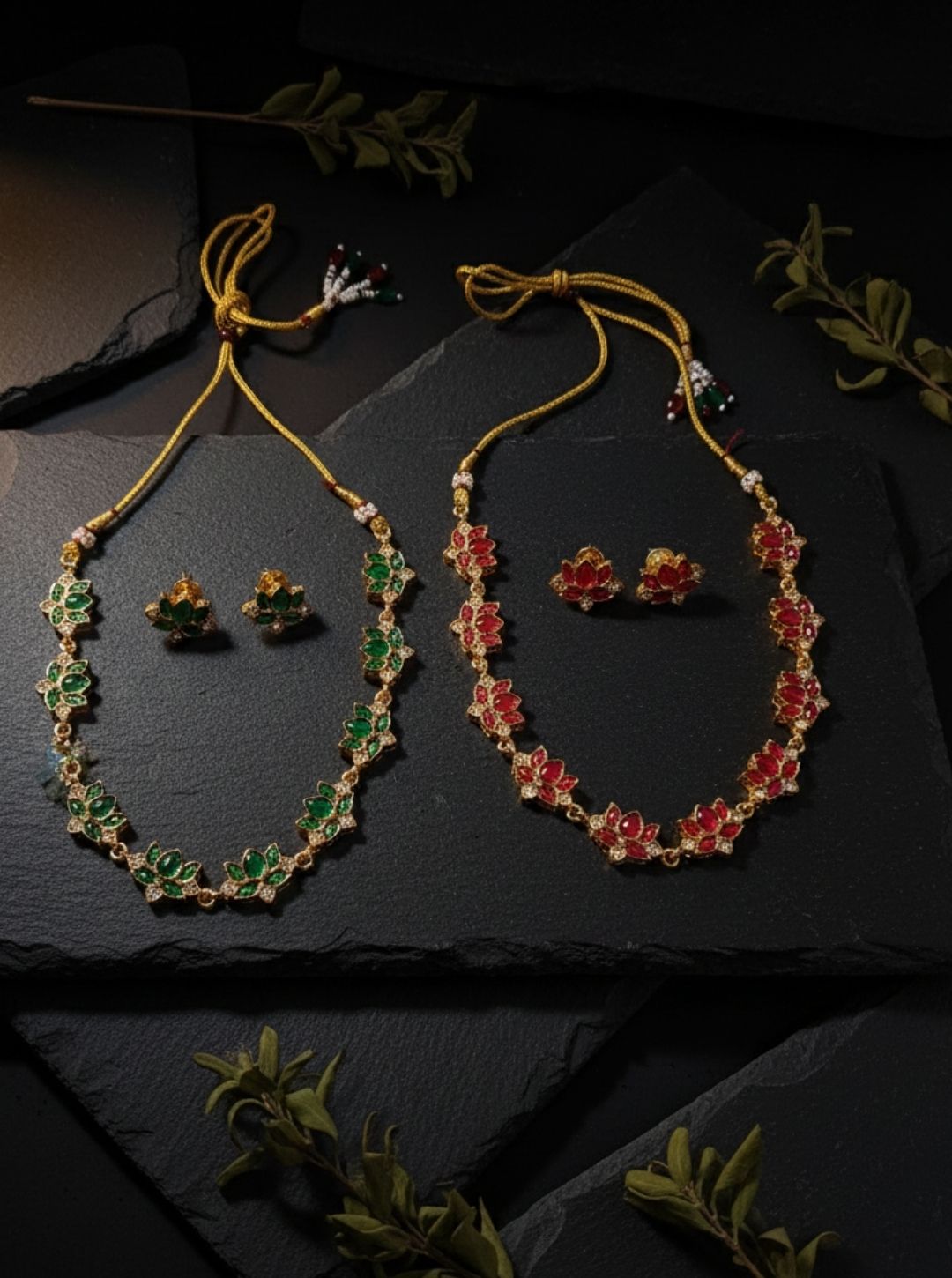 EMERALD BLOOM FLORAL NECKLACE