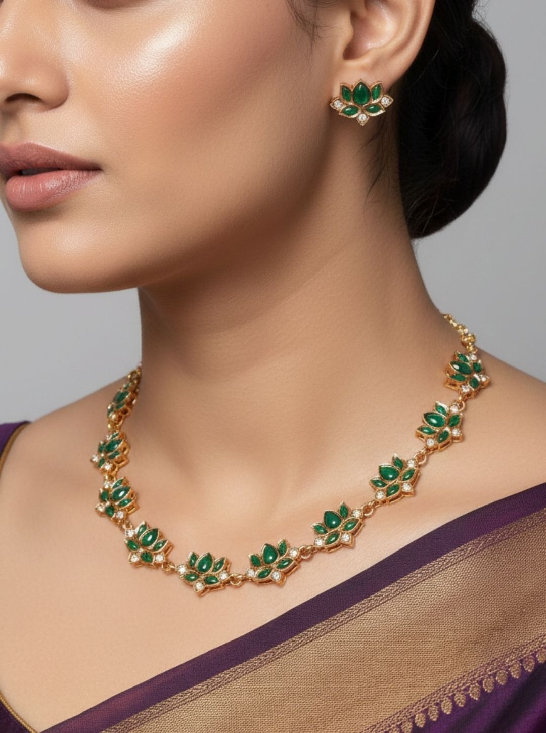 EMERALD BLOOM FLORAL NECKLACE