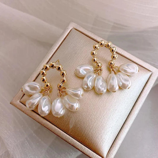 PEARL RAINDROP LOOPS EARRINGS